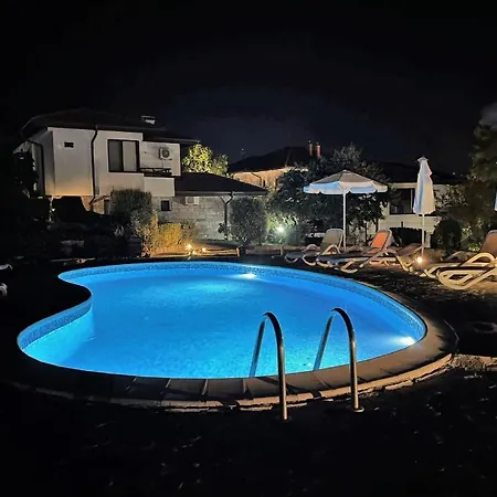 Rada, Bay View Apartment